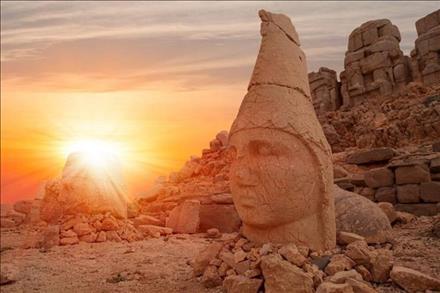 NEMRUT DAĞINDA GÜN DOĞUMU TURU